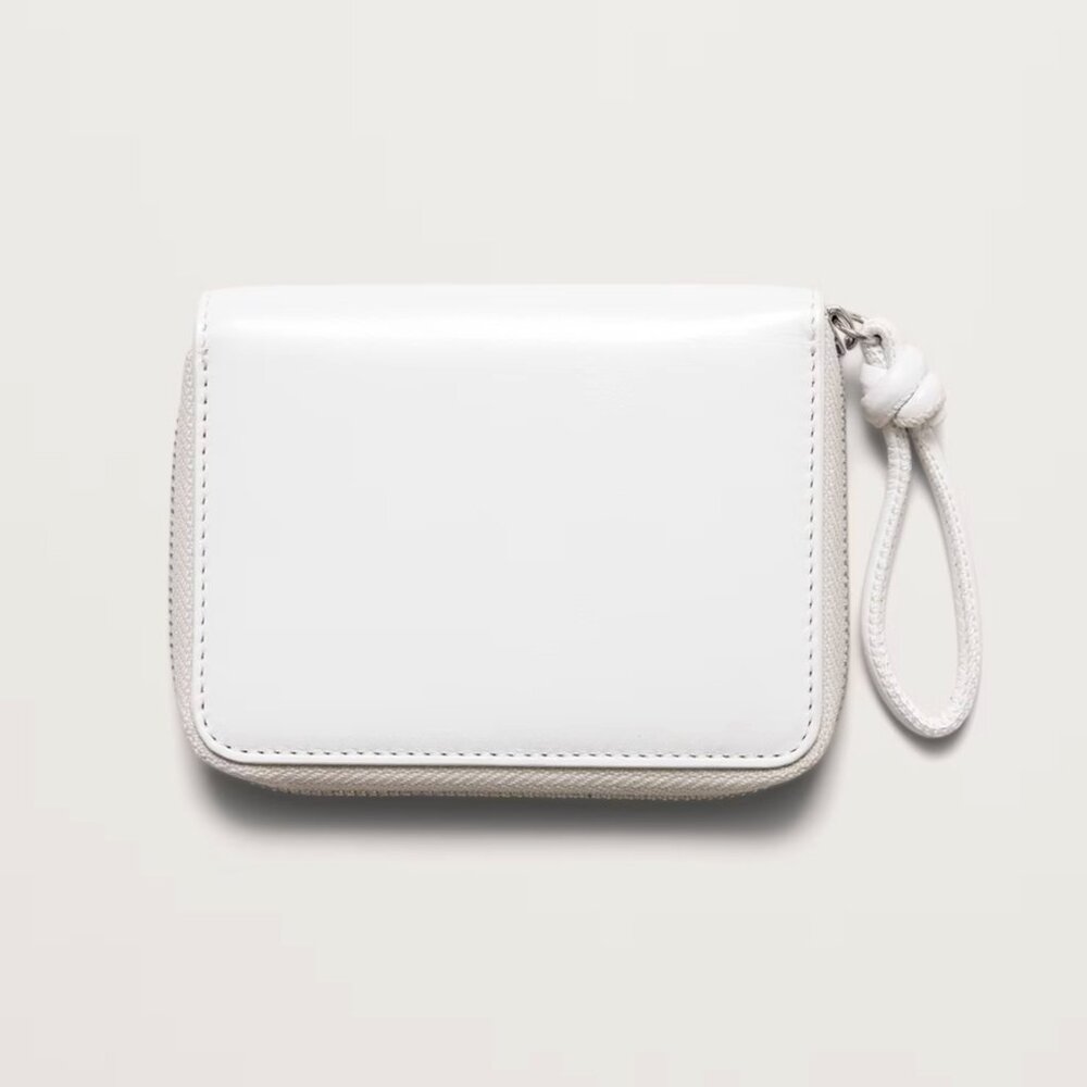 BANANA REPUBLIC Italian Leather Zip Mini Wallet Ivory White NEW